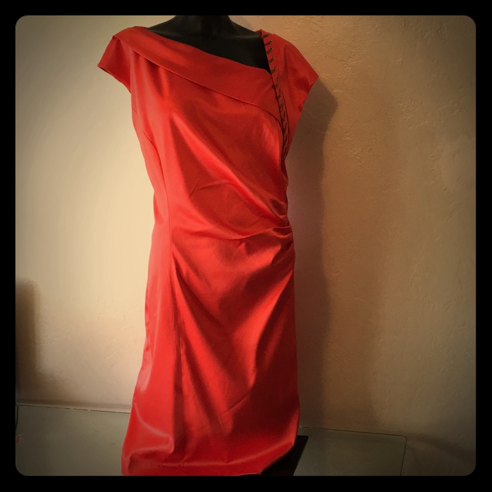 Verucci by Chancelle Orange Angle Chain Dress